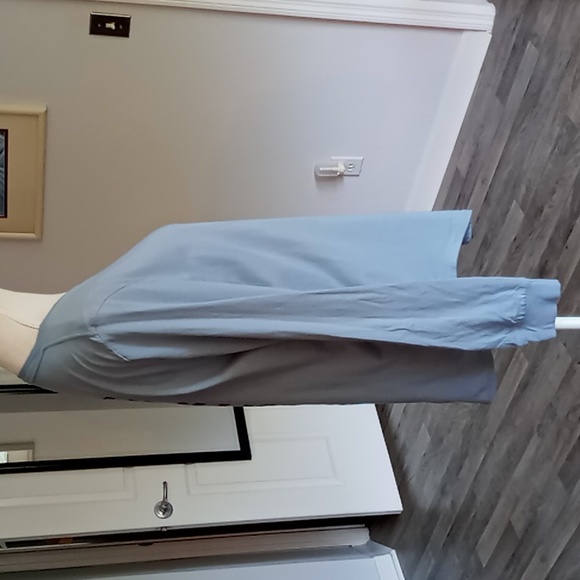 Hollister Must Have Collection Women's Curved Hem Long Sleeve T-Shirt Size Small - Picture 4 of 14